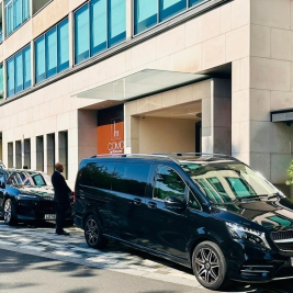 Como Metropolitan to City Tour London V Class BMW 7 Series